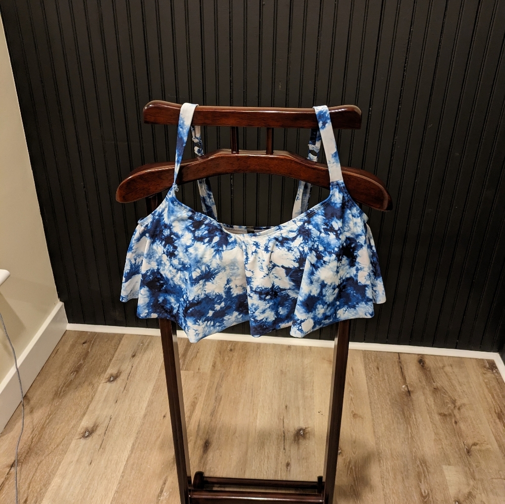 Toward Swimsuit Top Size 2